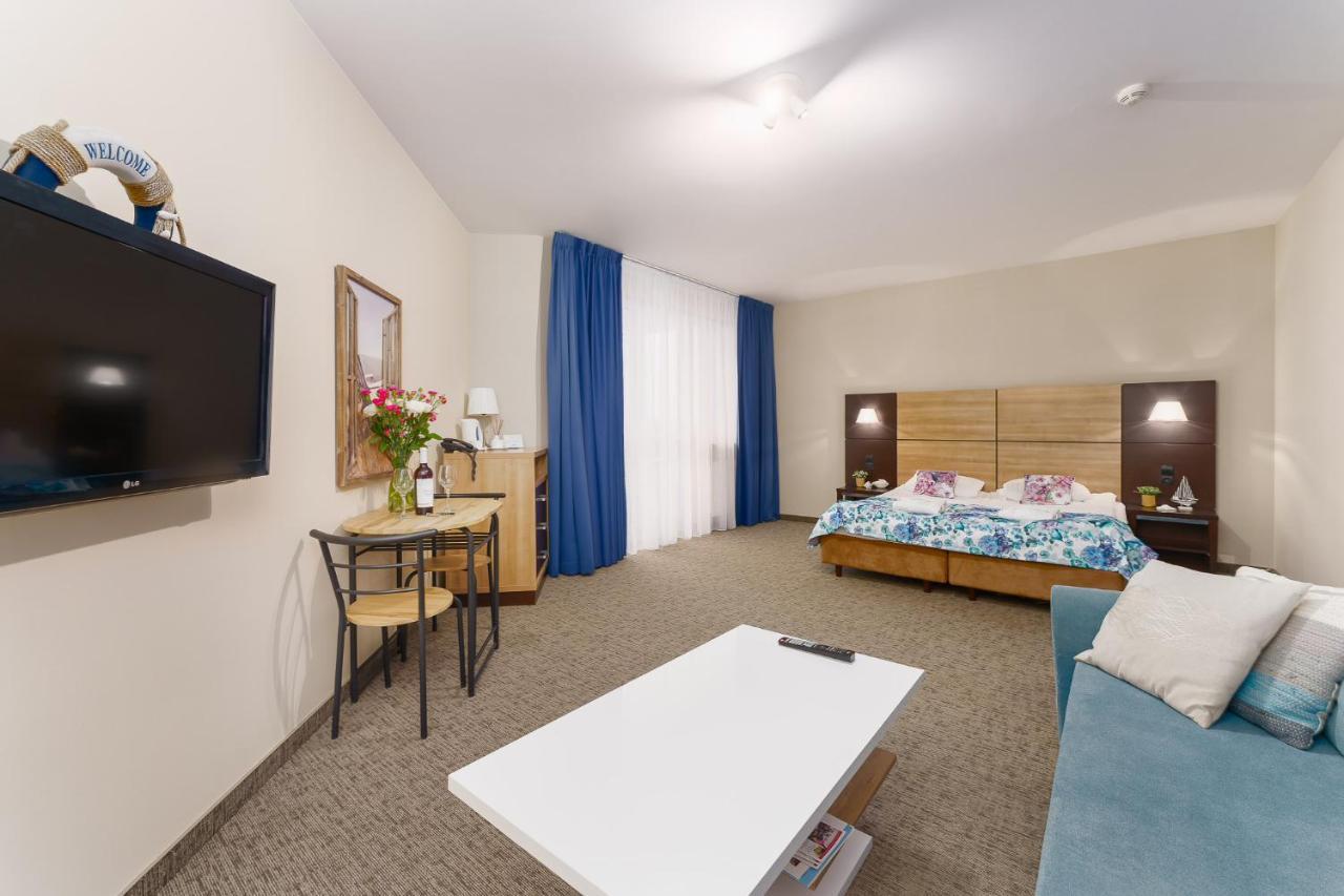 Apartamenty Prywatne W Hotelu Przy Plazy Diva 科沃布热格 外观 照片